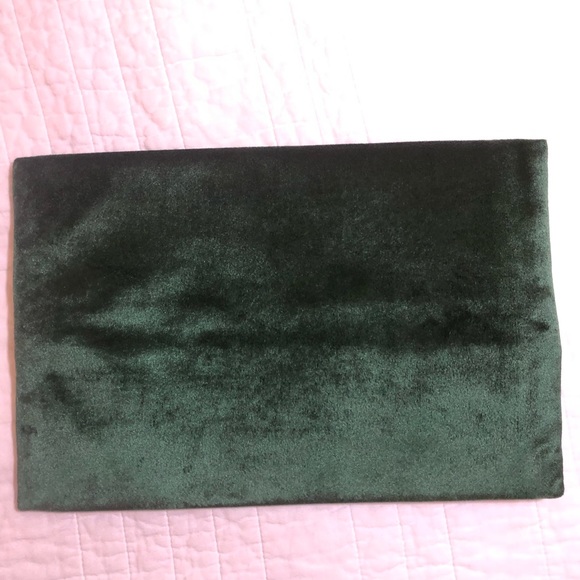 NEW Makeup Junkie Bag Size Medium Green Velvet - Picture 5 of 7